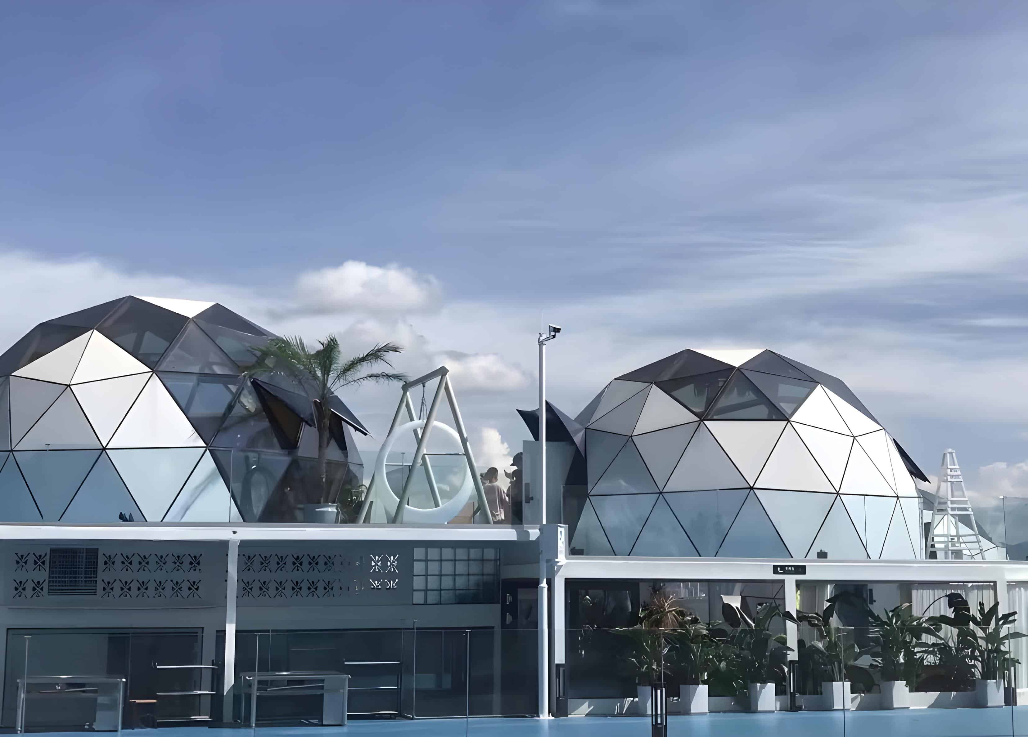 Single Deck bahria homess shows modern aesthetics.